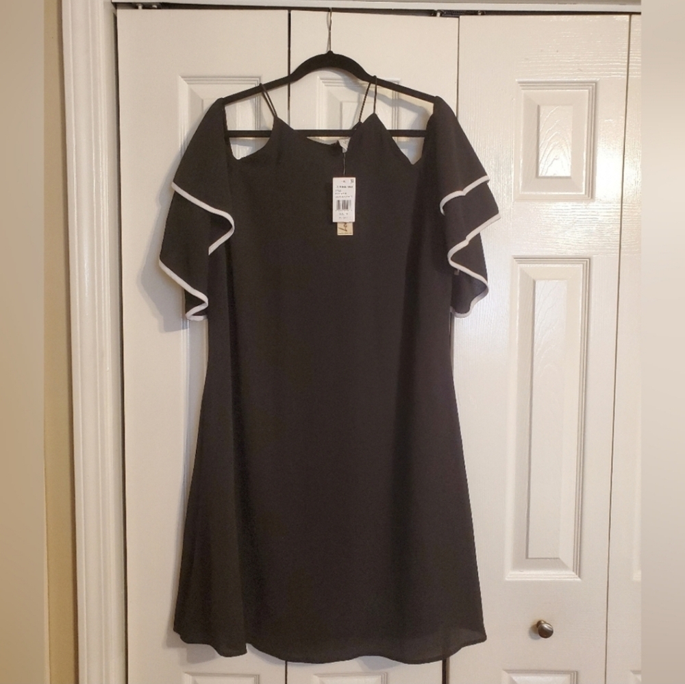 Love Squared Black and White Dress. NEW!